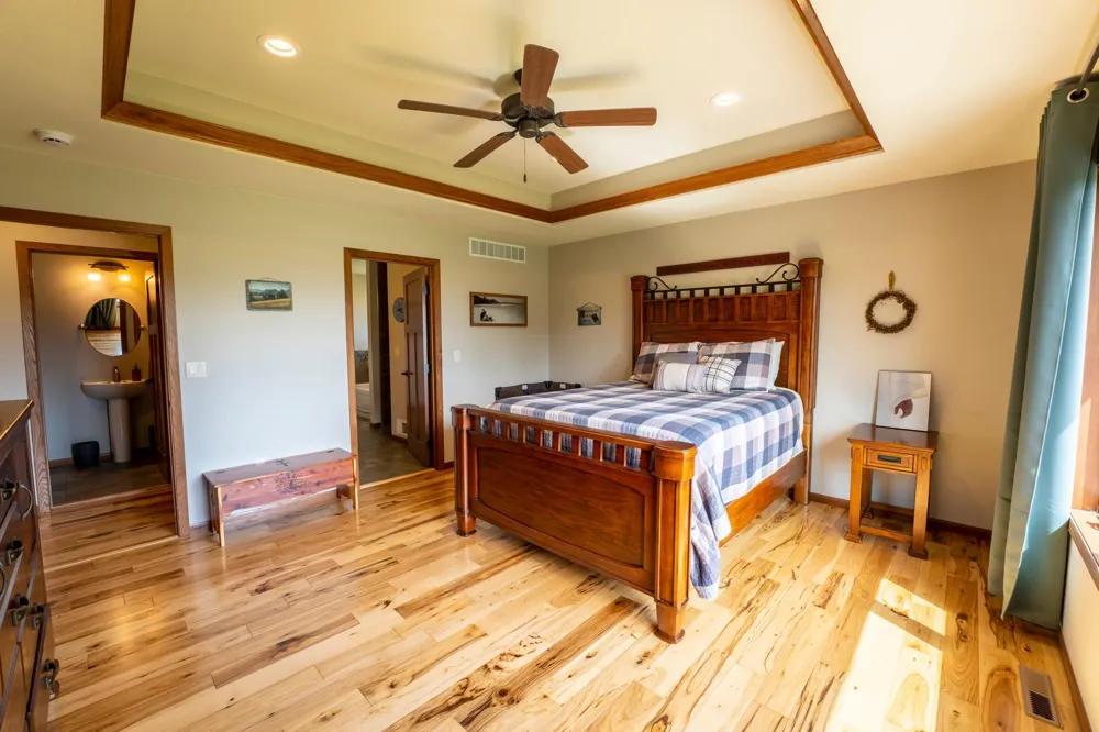 864 Goves Way Madelia, MN 56062