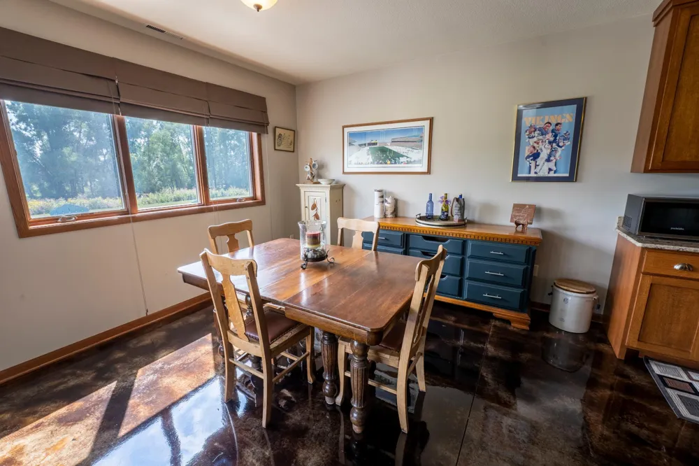 864 Goves Way Madelia, MN 56062