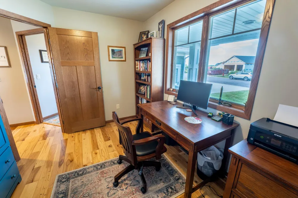 864 Goves Way Madelia, MN 56062