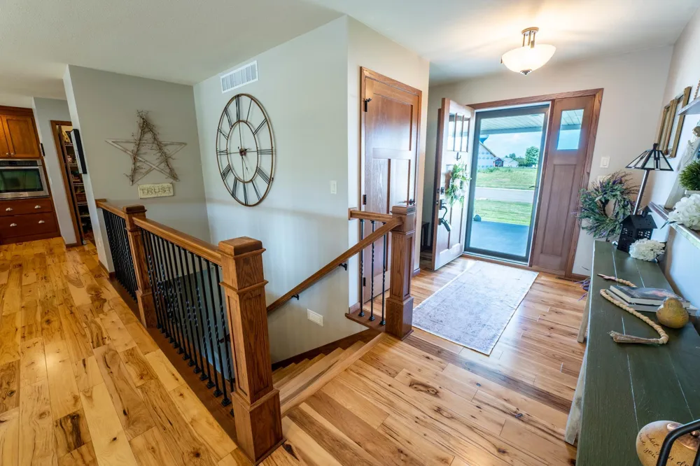 864 Goves Way Madelia, MN 56062