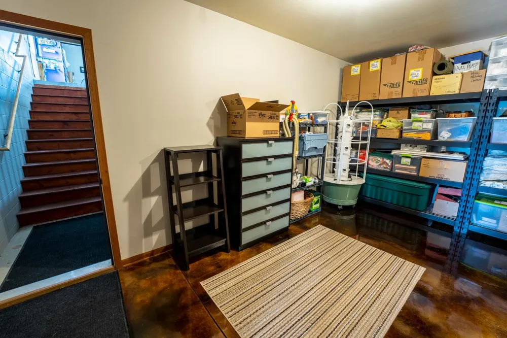 864 Goves Way Madelia, MN 56062