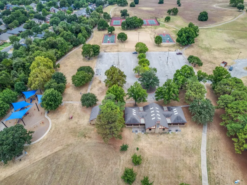 3001 Redstone Drive Arlington, TX 76001