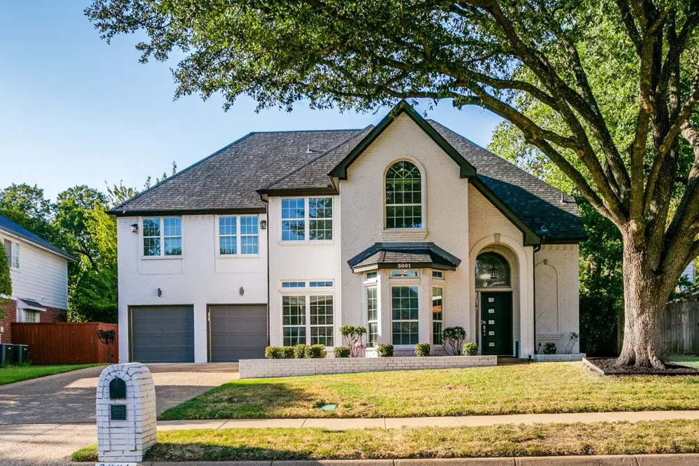 3001 Redstone Drive Arlington, TX 76001