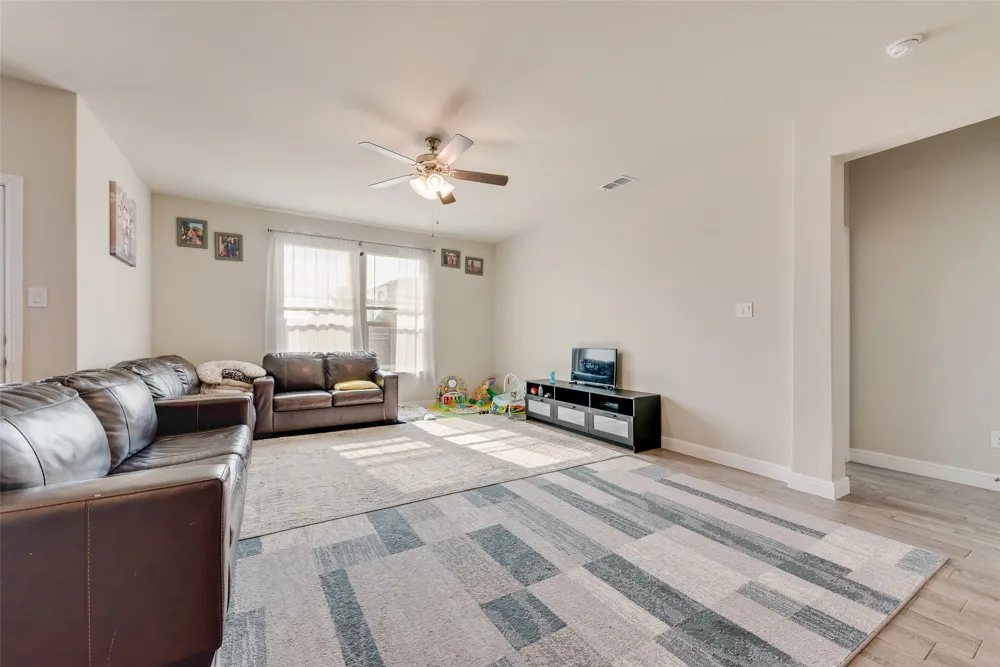 11229 Guinness Drive Fort Worth, TX 76052