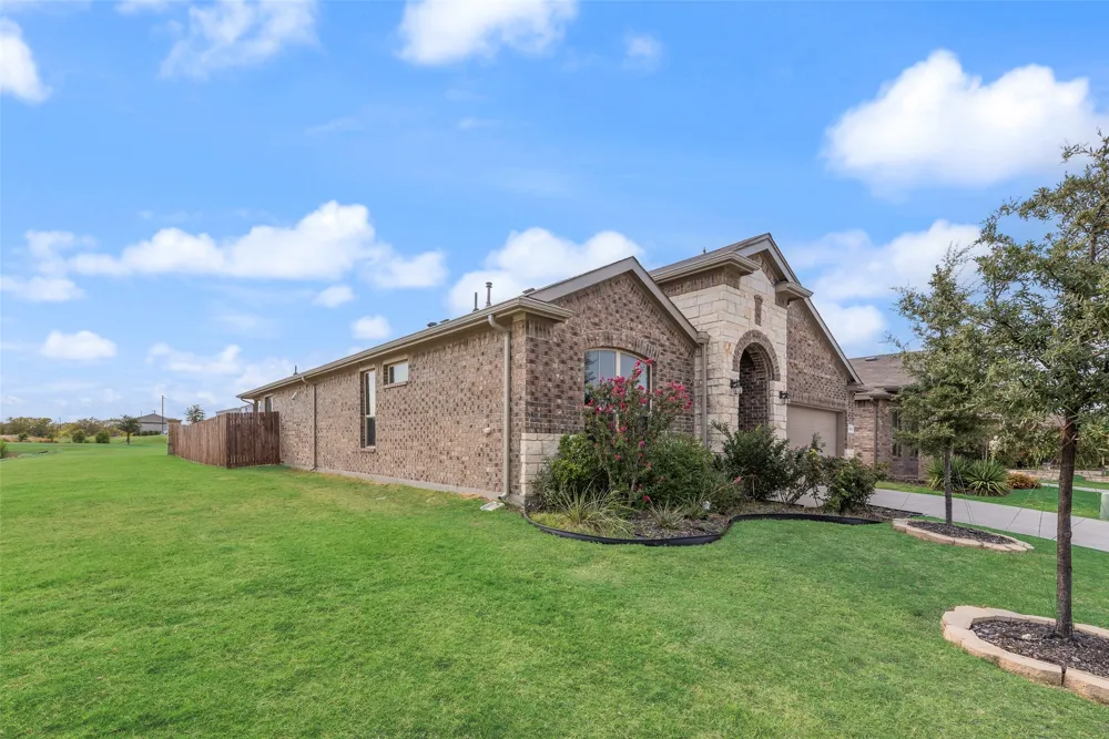 11229 Guinness Drive Fort Worth, TX 76052