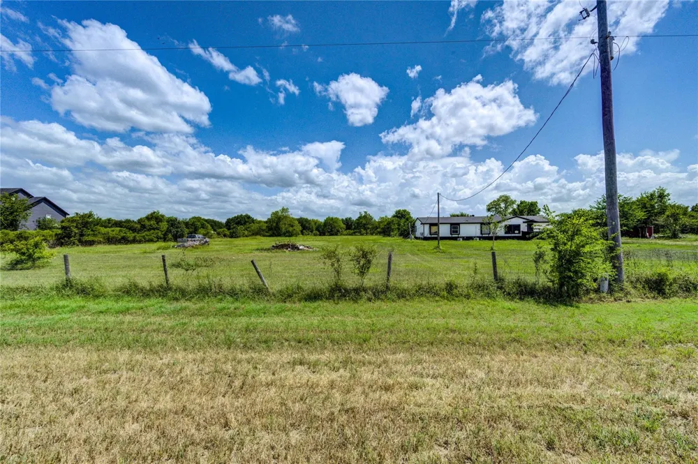 10225 Beard Road Needville, TX 77461