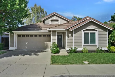 282 Trenton Circle