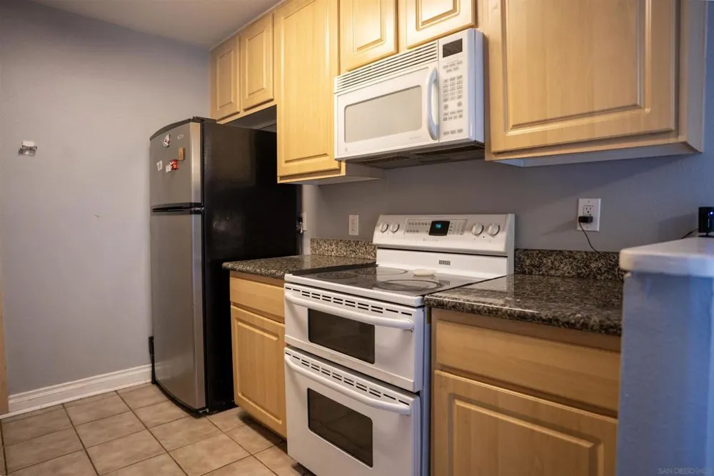 589 Johnson #230 El Cajon, CA 92020