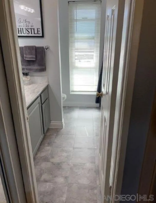 589 Johnson #230 El Cajon, CA 92020