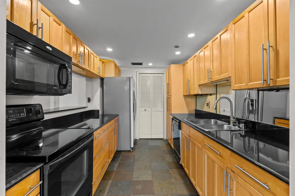 859 JEFFERY STREET #5110 Boca Raton, FL 33487