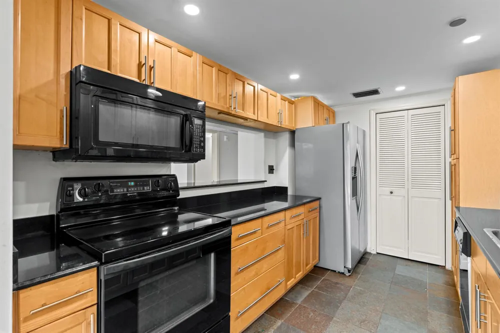 859 JEFFERY STREET #5110 Boca Raton, FL 33487