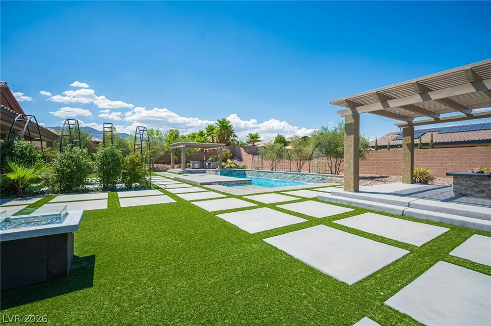 10300 Mystic Ledge Court Las Vegas, NV 89149