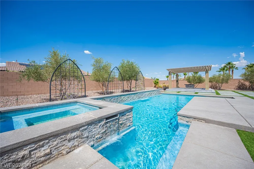 10300 Mystic Ledge Court Las Vegas, NV 89149