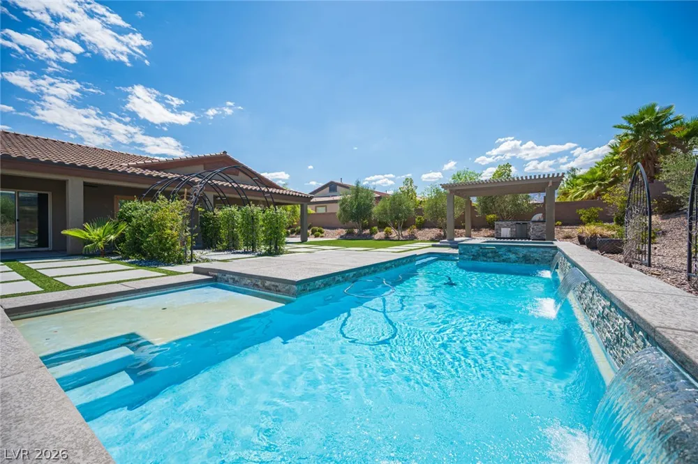 10300 Mystic Ledge Court Las Vegas, NV 89149