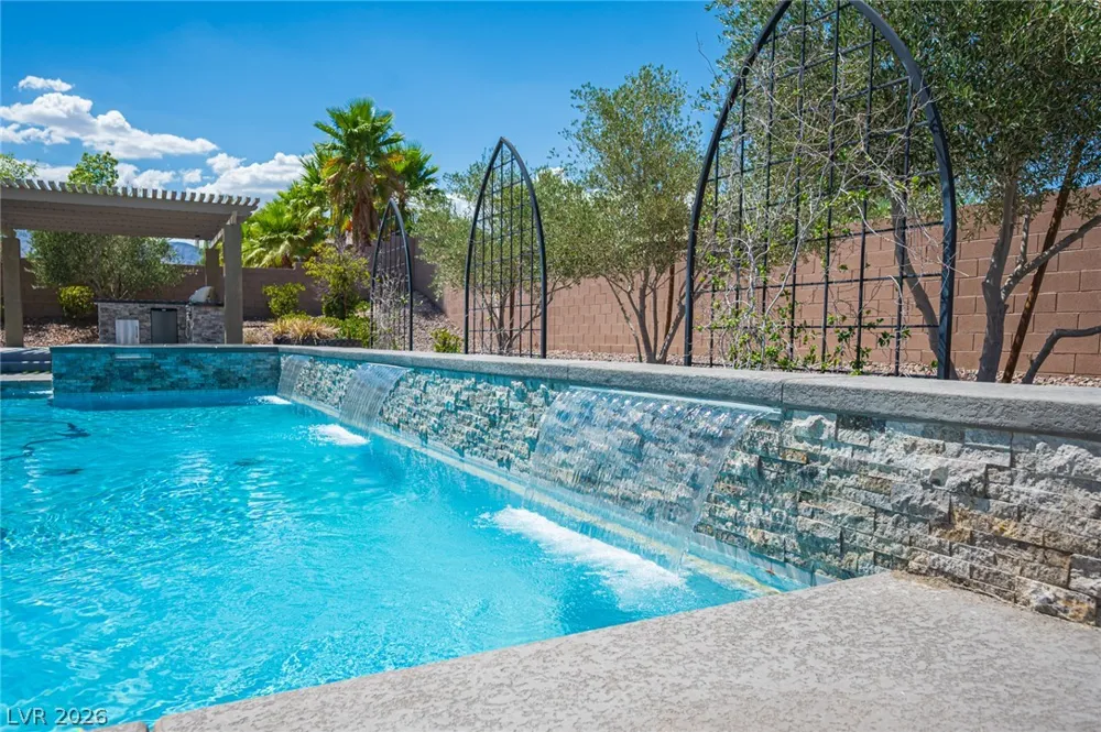 10300 Mystic Ledge Court Las Vegas, NV 89149