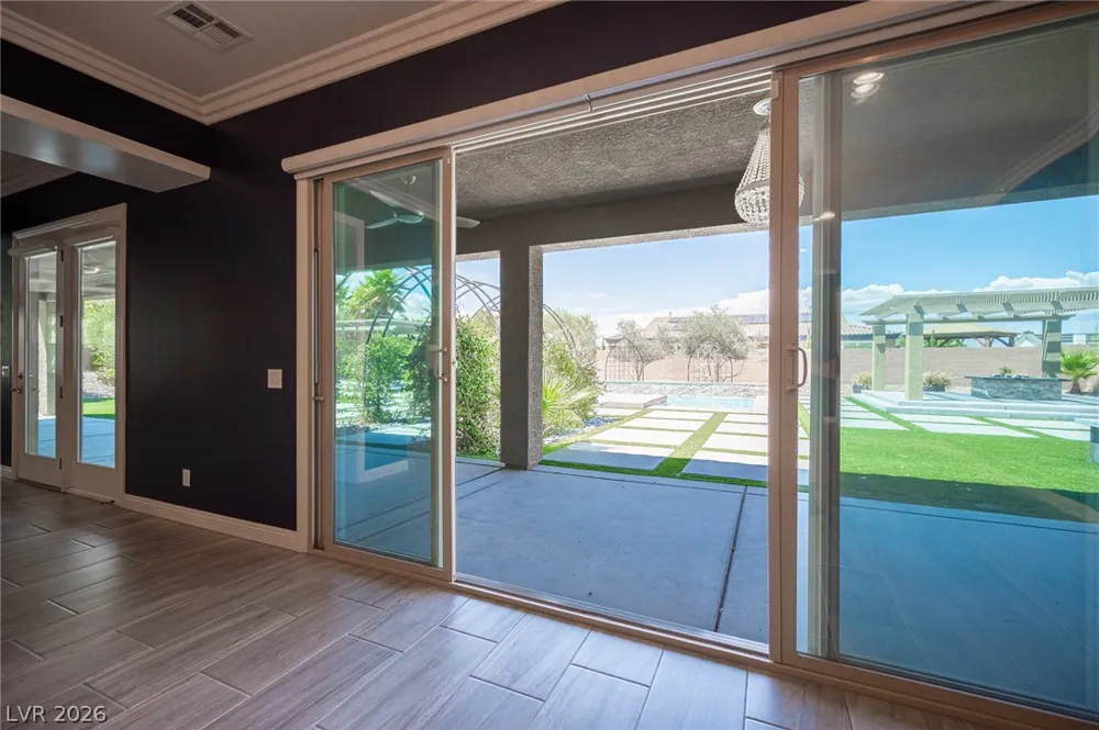 10300 Mystic Ledge Court Las Vegas, NV 89149