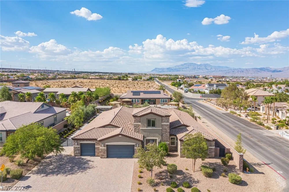 10300 Mystic Ledge Court Las Vegas, NV 89149
