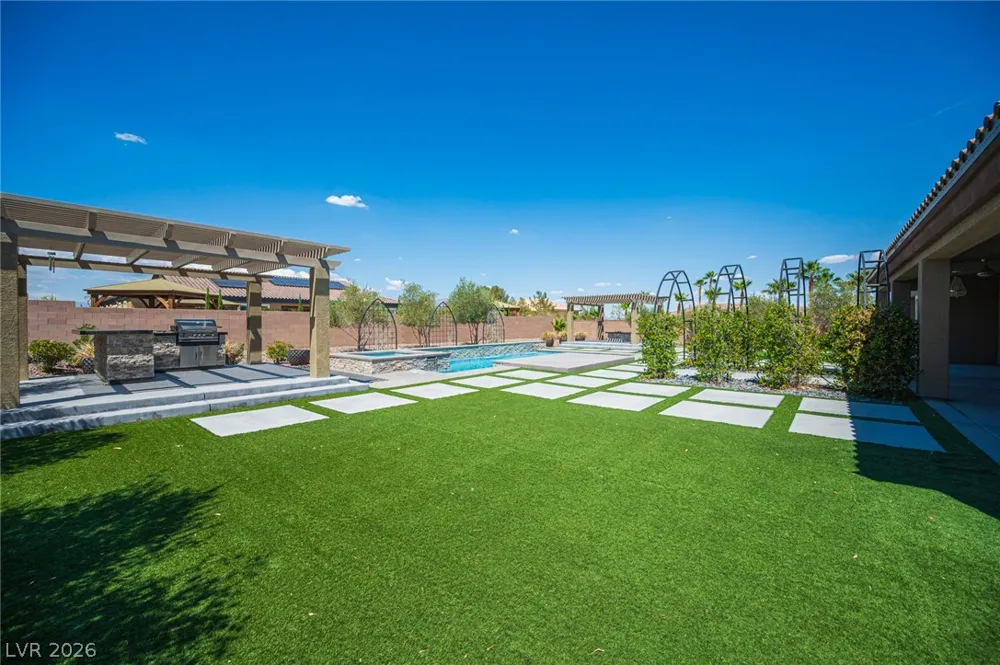 10300 Mystic Ledge Court Las Vegas, NV 89149