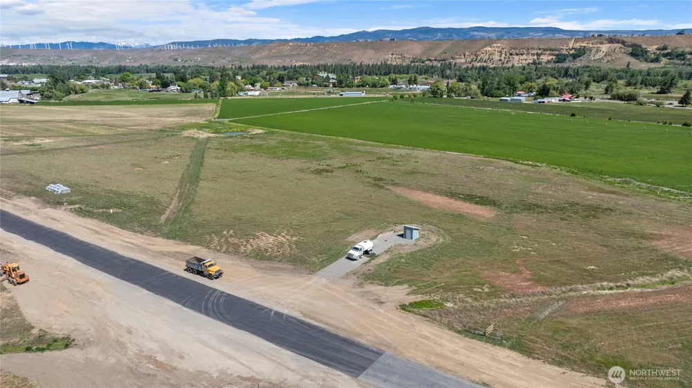 521 Thorp Landing Lane Thorp, WA 98926