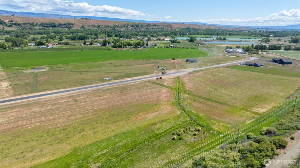 521 Thorp Landing Lane Thorp, WA 98926