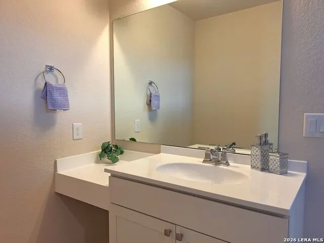 117 ANTLER BND San Antonio, TX 78253