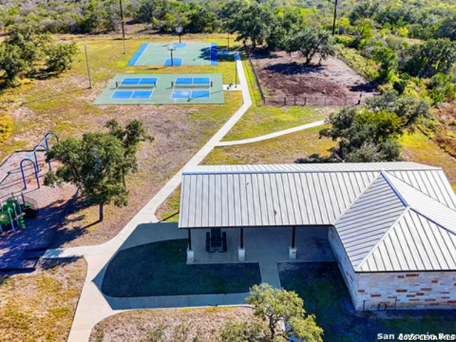 117 ANTLER BND San Antonio, TX 78253