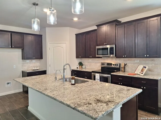 117 ANTLER BND San Antonio, TX 78253