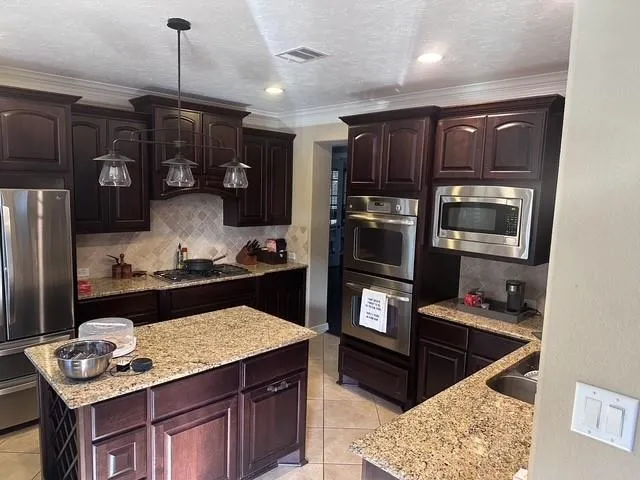 2122 Belcara View League City, TX 77573