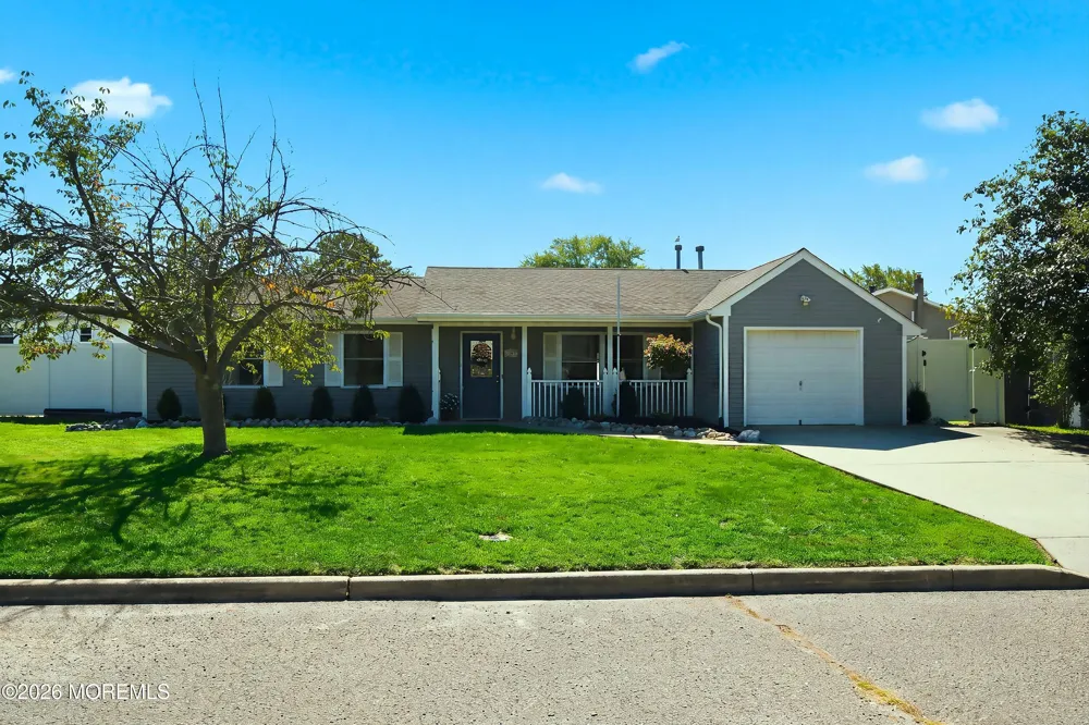 402 5th Street Waretown, NJ 08758