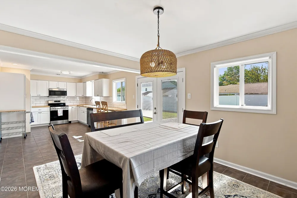 402 5th Street Waretown, NJ 08758