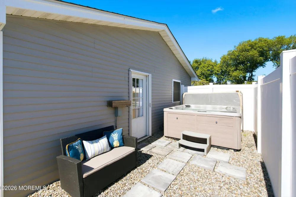 402 5th Street Waretown, NJ 08758