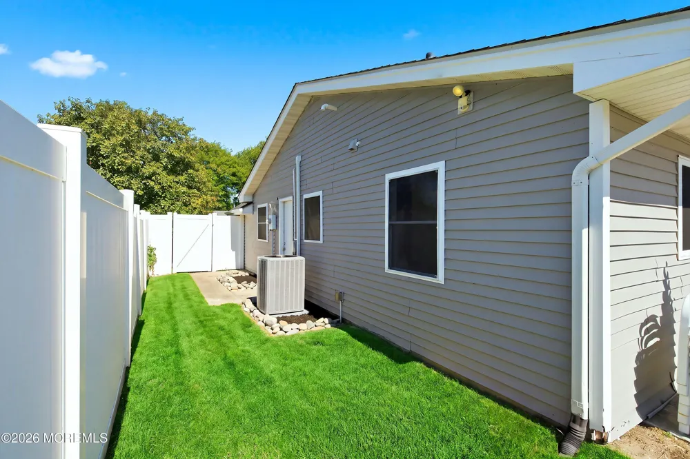 402 5th Street Waretown, NJ 08758