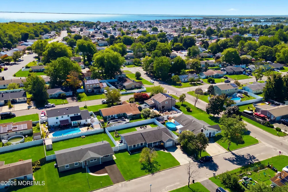 402 5th Street Waretown, NJ 08758