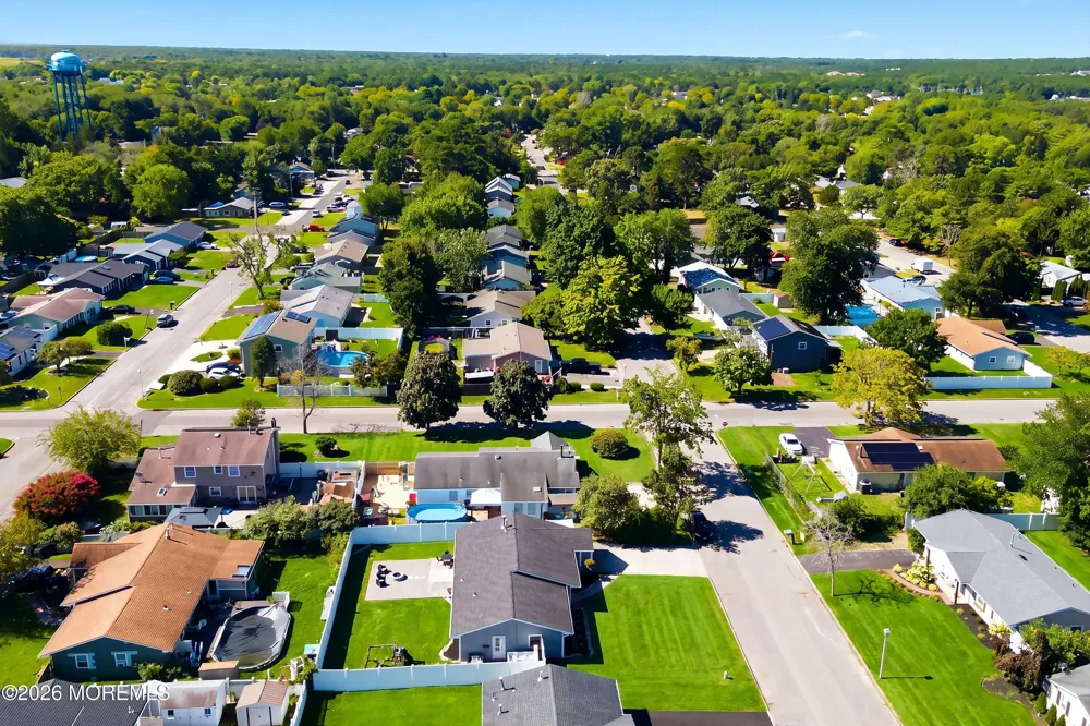 402 5th Street Waretown, NJ 08758