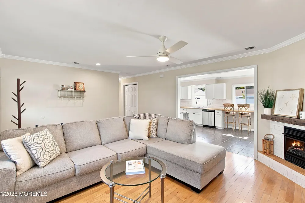 402 5th Street Waretown, NJ 08758