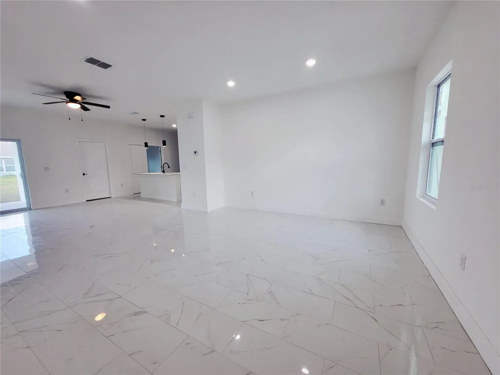 1098 HAMMACHER AVENUE SW Palm Bay, FL 32908