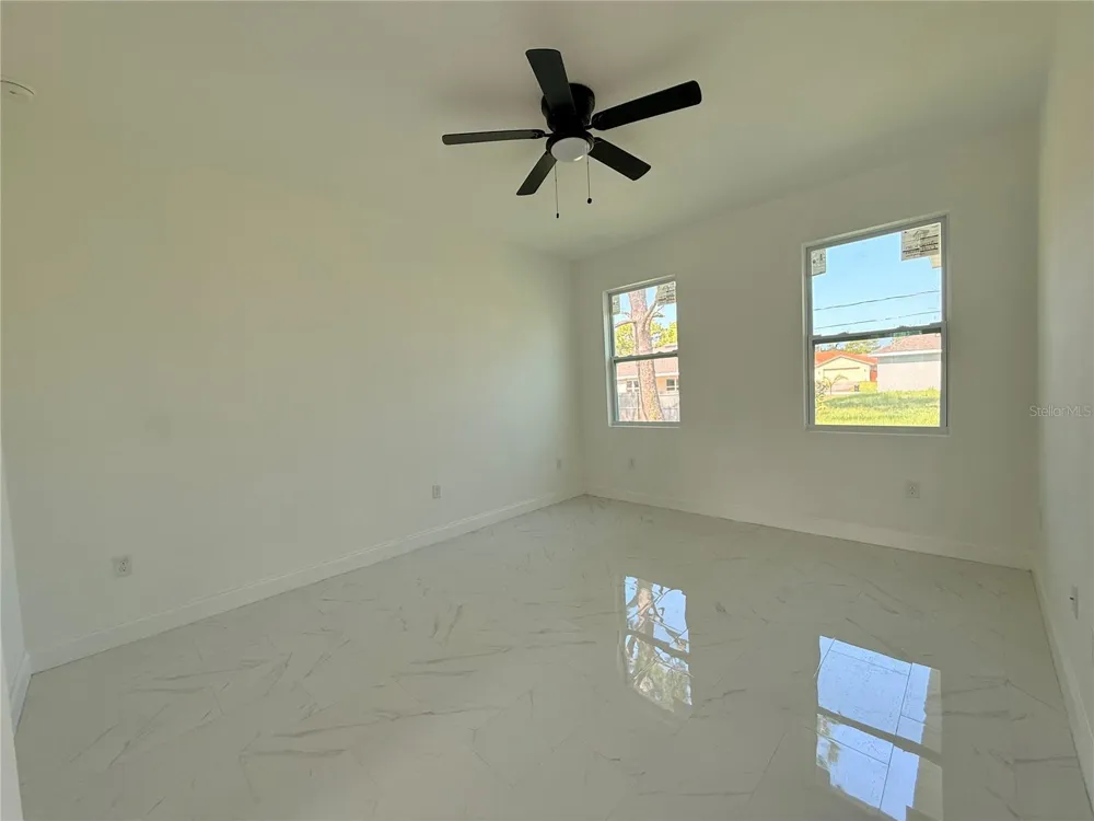 1098 HAMMACHER AVENUE SW Palm Bay, FL 32908