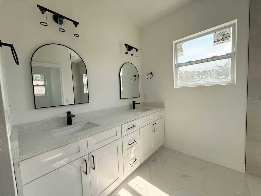 1098 HAMMACHER AVENUE SW Palm Bay, FL 32908
