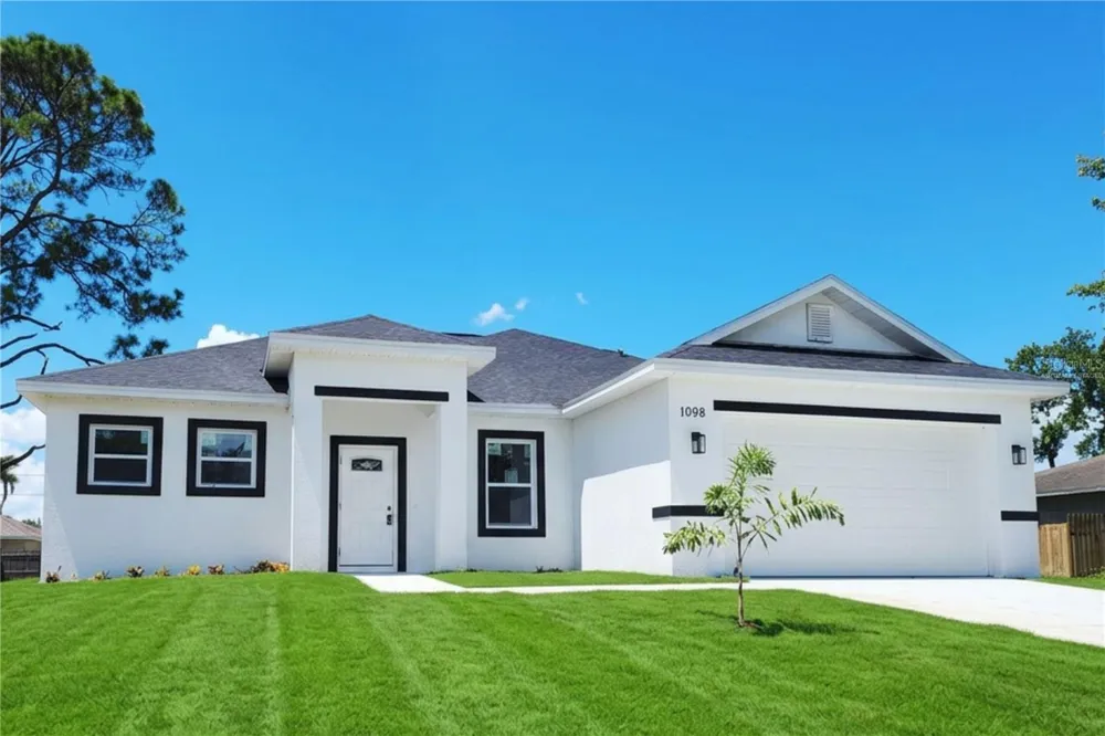 1098 HAMMACHER AVENUE SW Palm Bay, FL 32908
