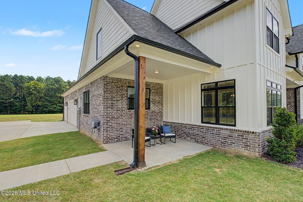 5042 Sophia Lane Hernando, MS 38632