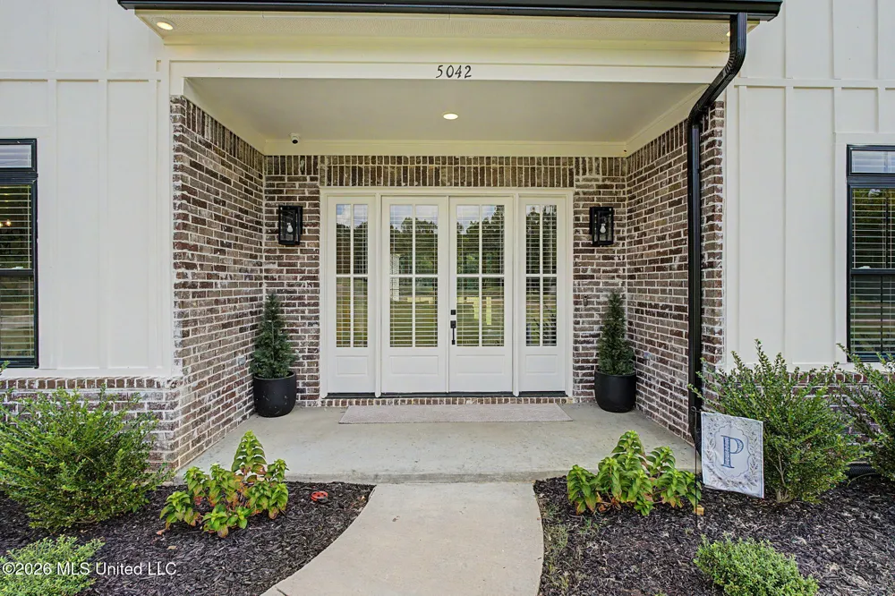 5042 Sophia Lane Hernando, MS 38632