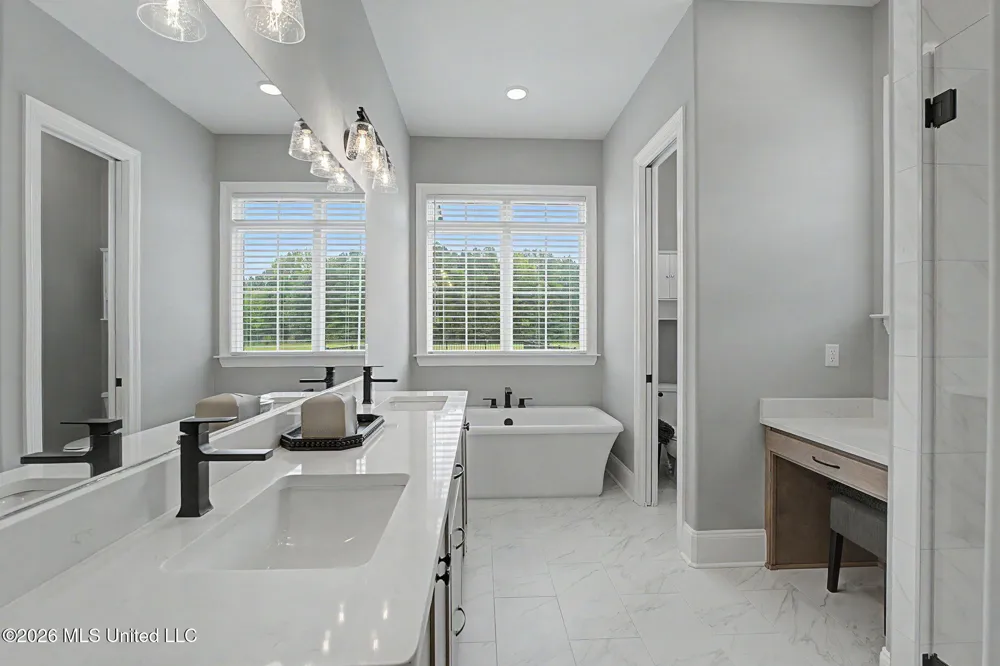 5042 Sophia Lane Hernando, MS 38632