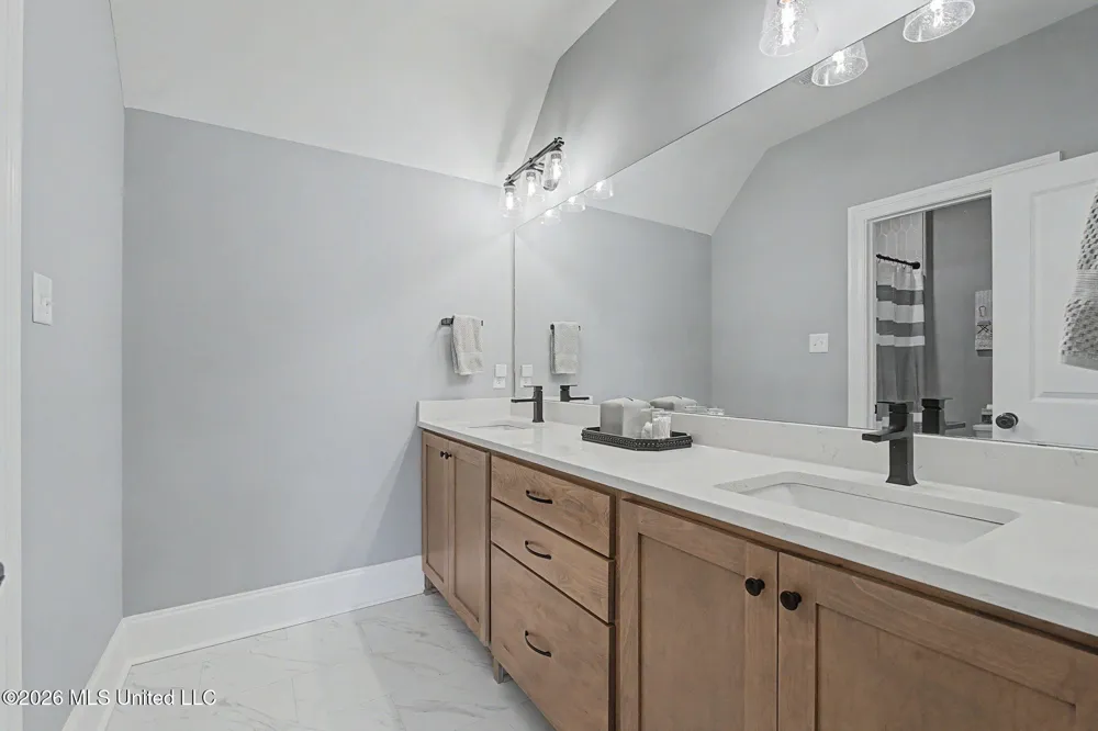 5042 Sophia Lane Hernando, MS 38632