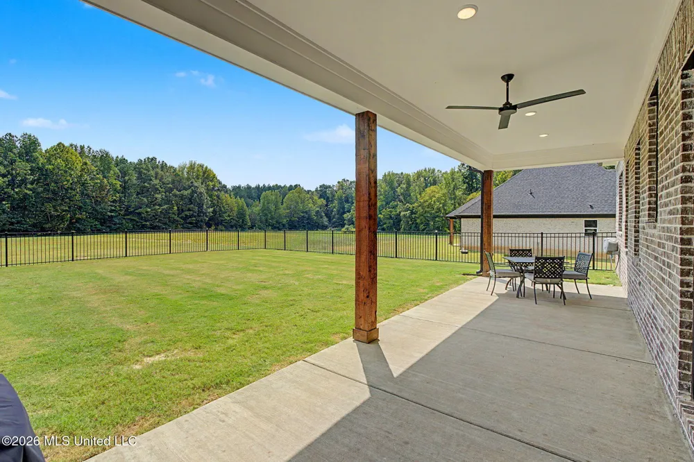 5042 Sophia Lane Hernando, MS 38632