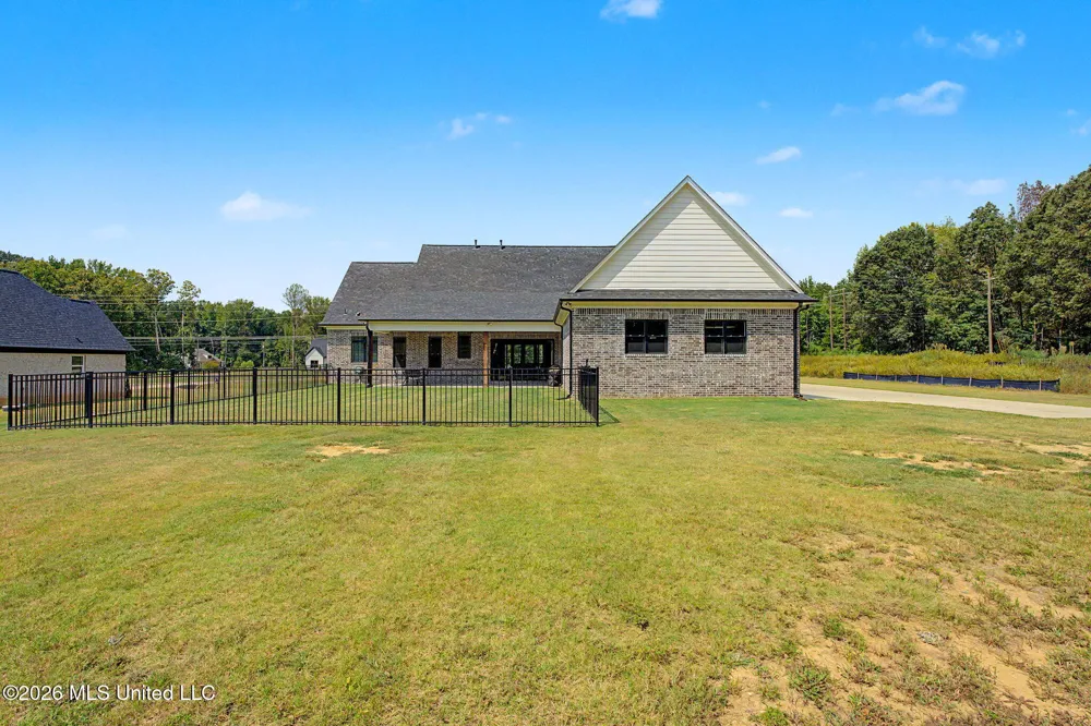 5042 Sophia Lane Hernando, MS 38632