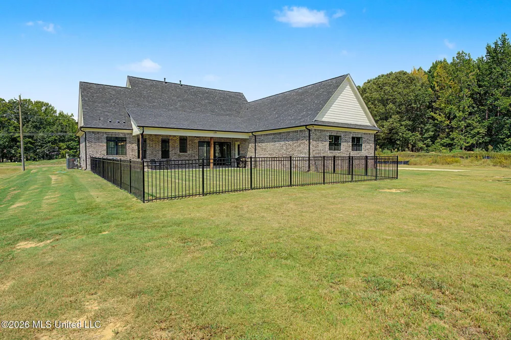 5042 Sophia Lane Hernando, MS 38632