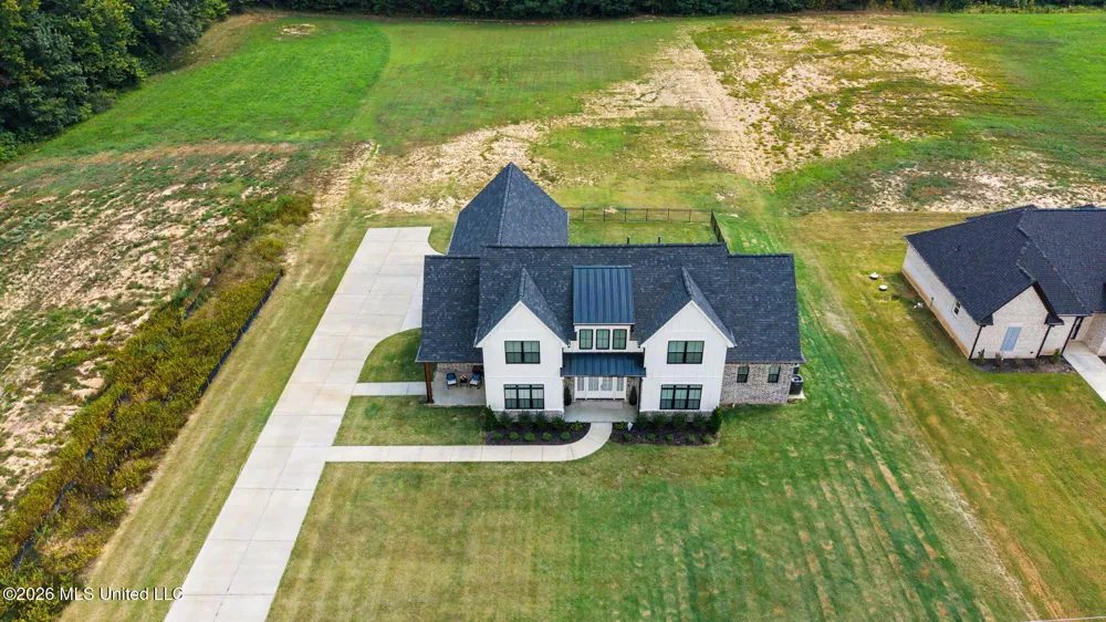 5042 Sophia Lane Hernando, MS 38632