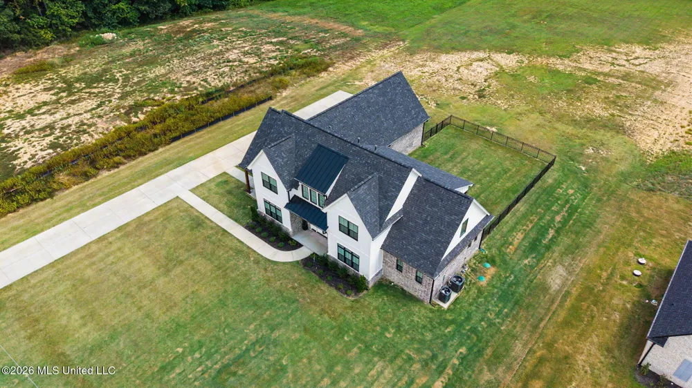 5042 Sophia Lane Hernando, MS 38632