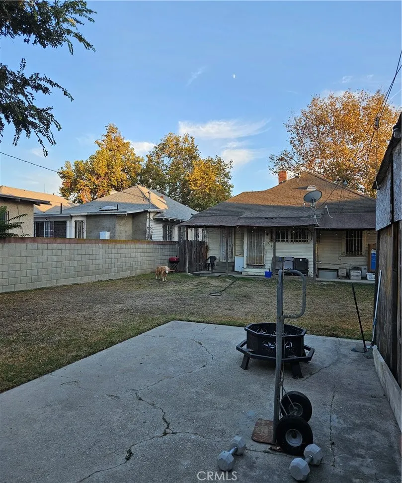 1201 Rolland Curtis Los Angeles, CA 90037