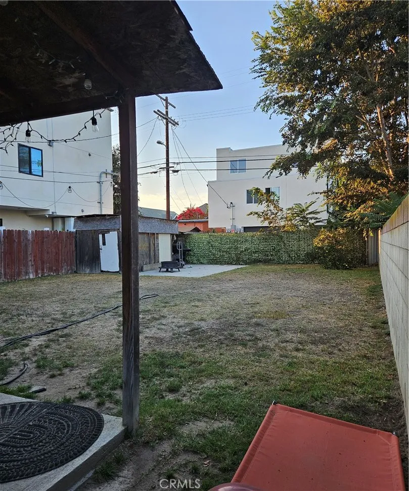 1201 Rolland Curtis Los Angeles, CA 90037